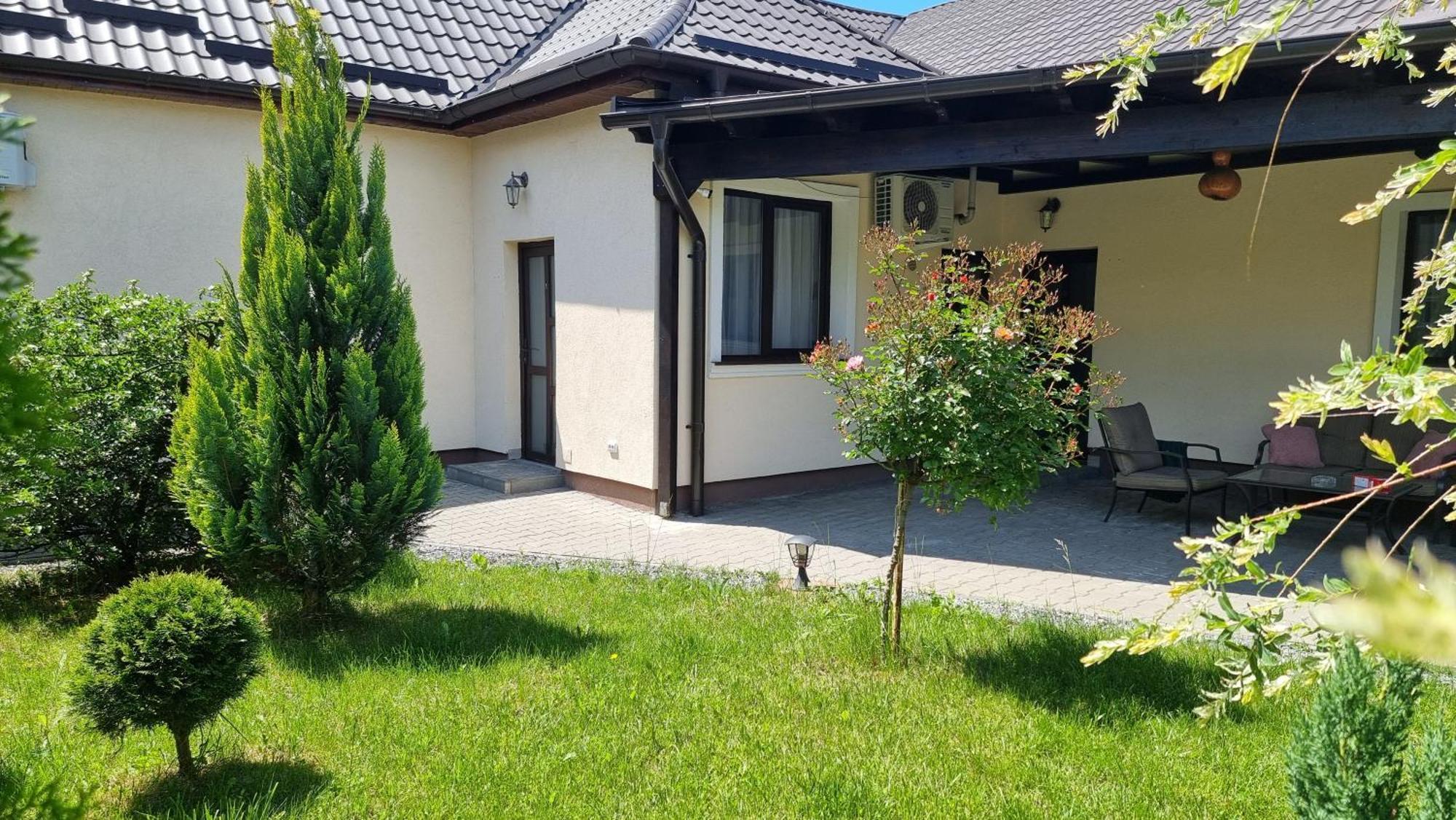 Salt Orchid Apartments Turda Exterior photo