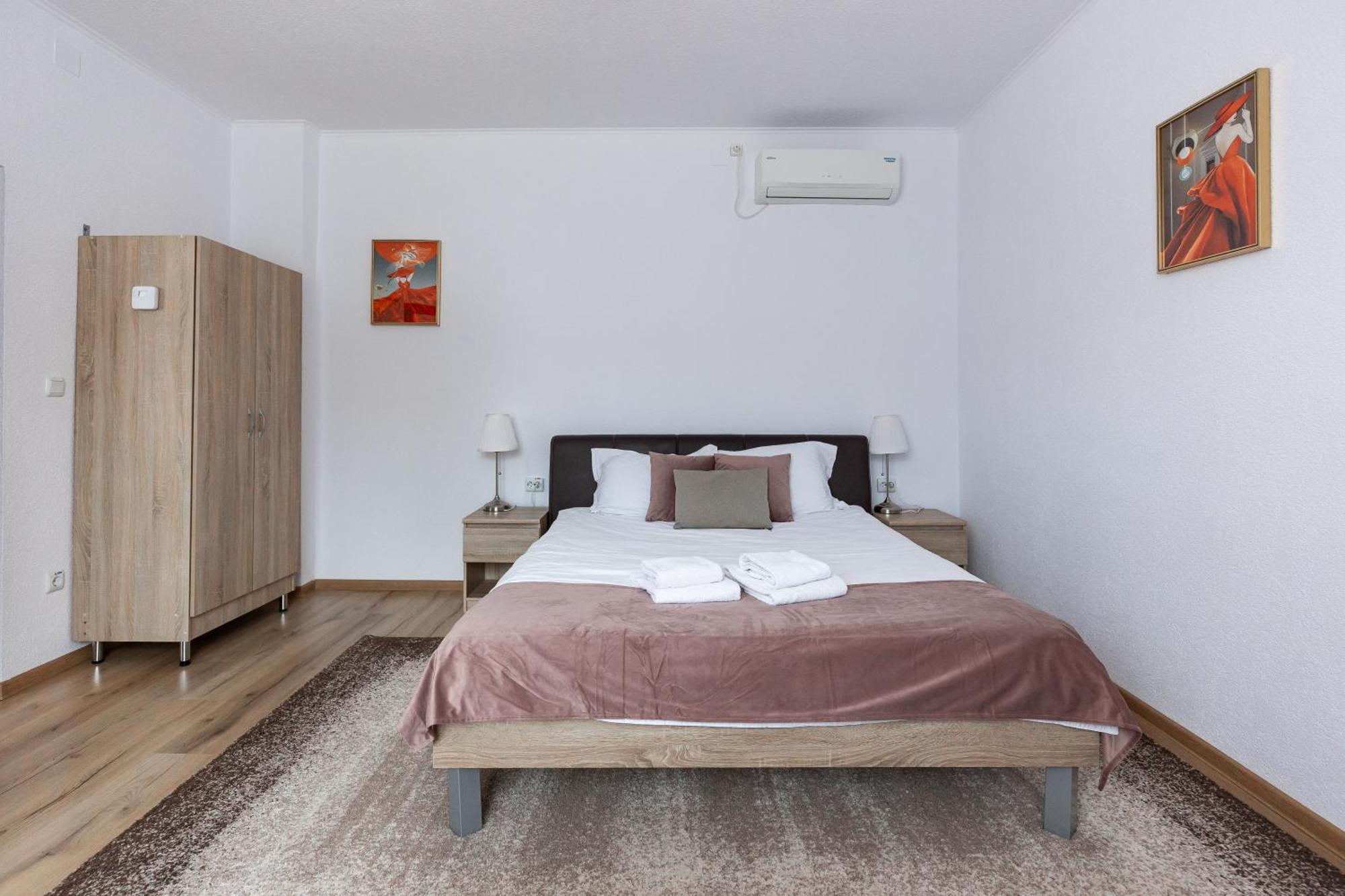 Salt Orchid Apartments Turda Exterior photo