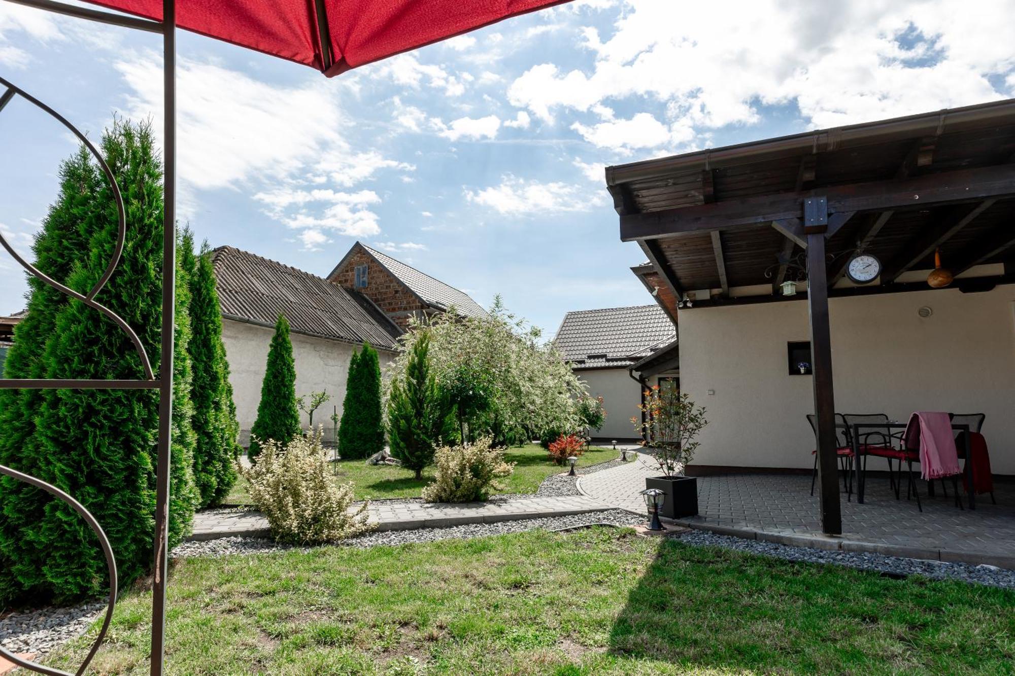 Salt Orchid Apartments Turda Exterior photo